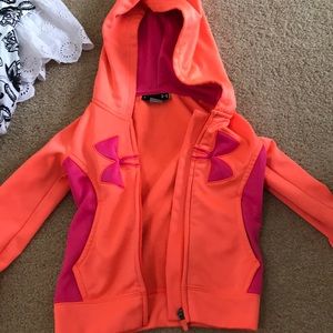 Under armor girls sweatshirt zip up good condition